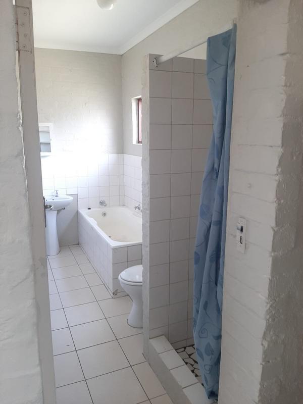 To Let 2 Bedroom Property for Rent in Goodwood Central Western Cape